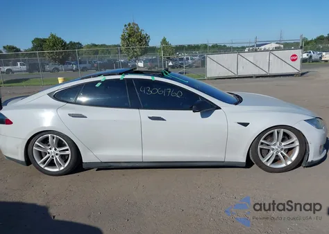 2015 Tesla Model S 70D/85D/P85D from USA, damaged, VIN 5YJSA1H21FFP76844